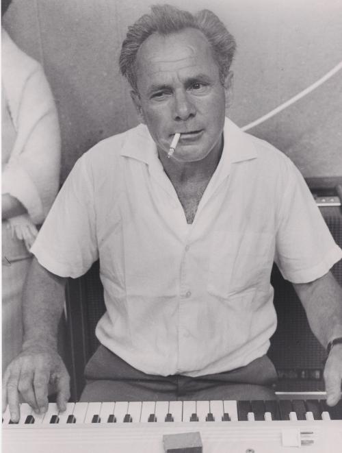 אילון מספר על הוריו לוקי וגרדה בכרך